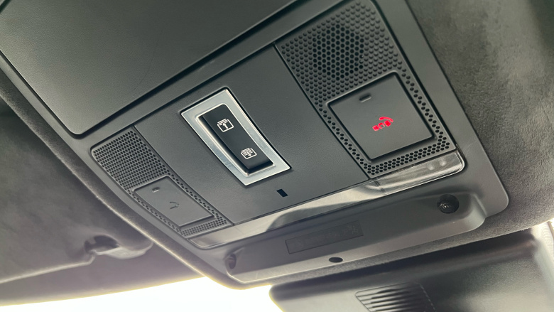 Jaguar F-Pace 2.0d [240] Chequered Flag 5dr Auto AWD Diesel Estate